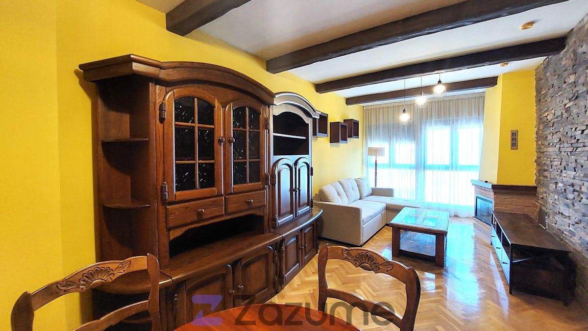 Pis de lloguer a C. Aliaga, Canillejas