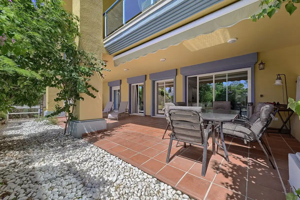 Piso con ascensor en venta en Río Real - Los Monteros, imagen 3