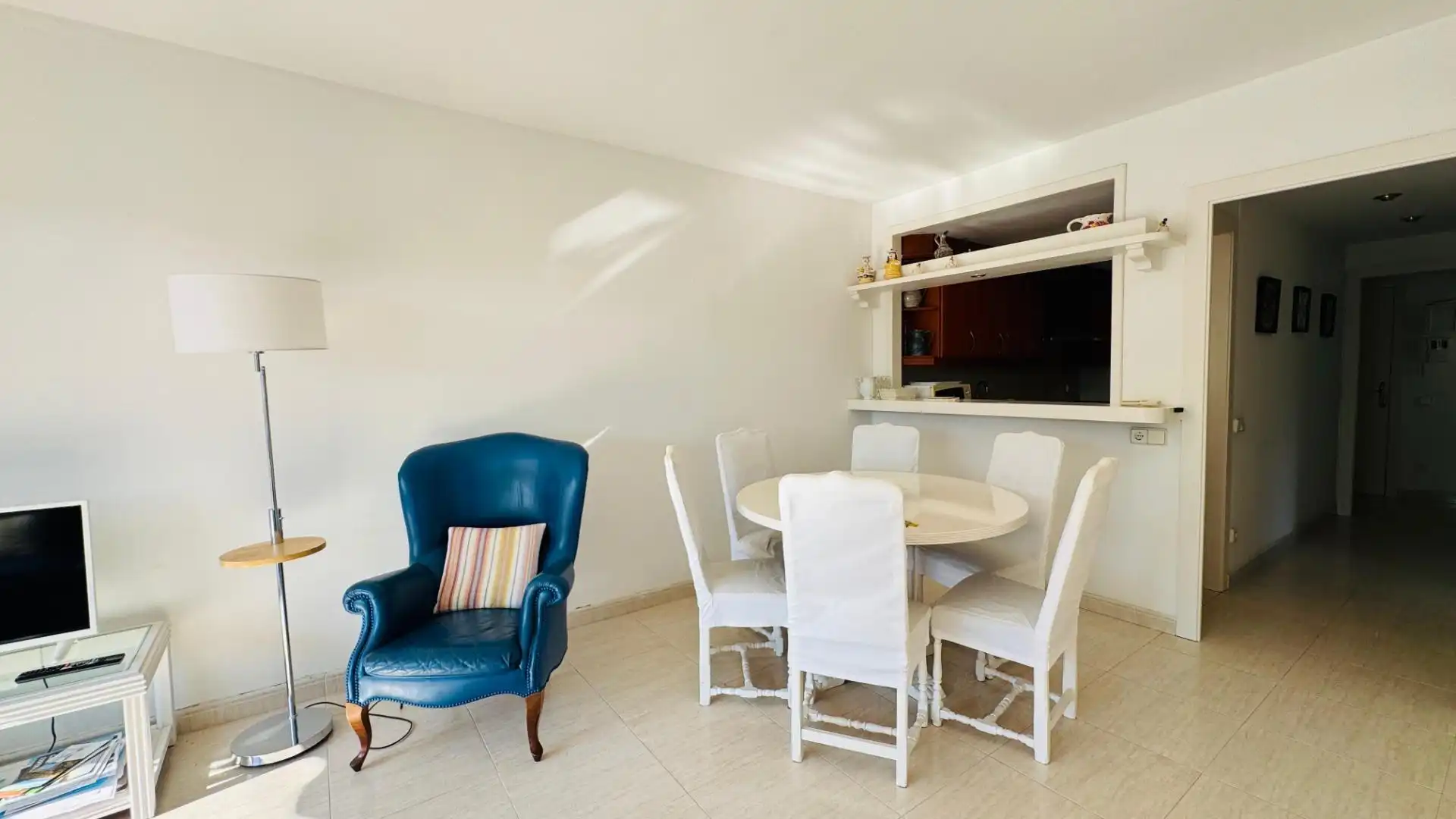 Esszimmer von Erdgeschoss zur Miete in Vilanova i la Geltrú mit Klimaanlage, Heizung und Terrasse