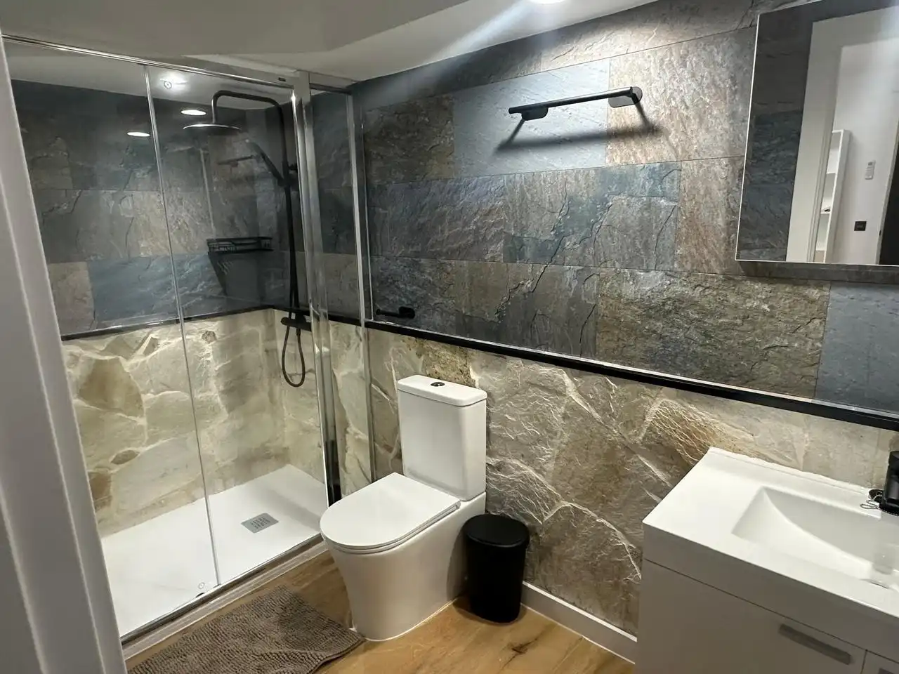 Badezimmer von Gebäude zum Verkauf in Zaragoza