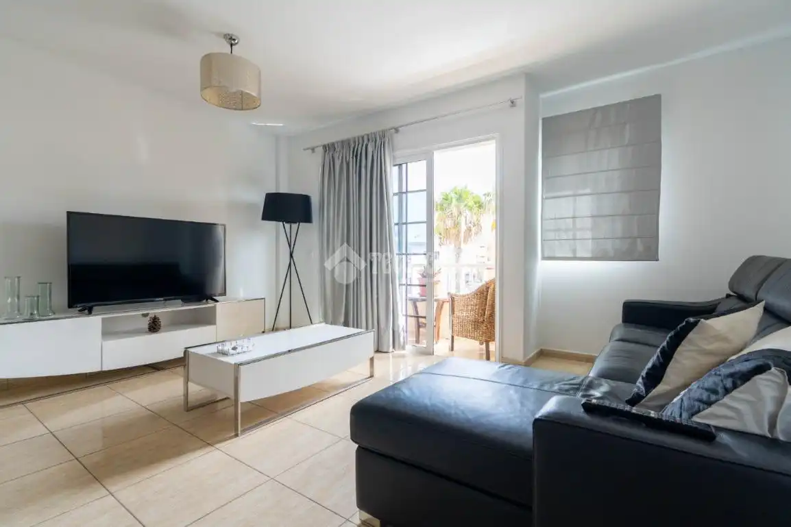 Sala de estar de Piso en venta en Granadilla de Abona con Aire acondicionado, Trastero y Balcón