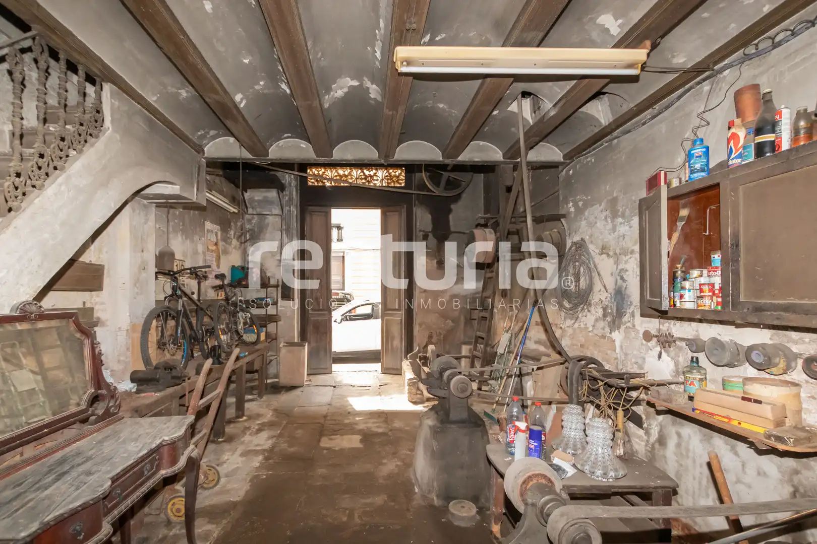 Commercial properties for sale in Valencia  with Terrace