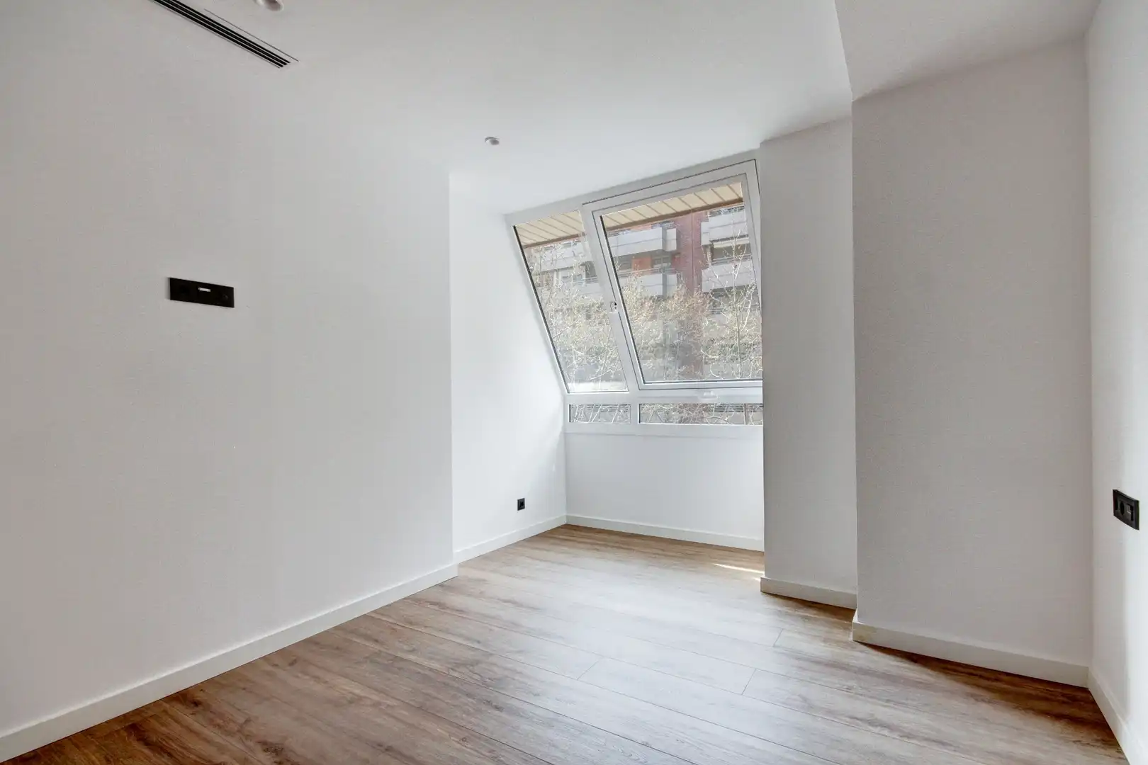 Schlafzimmer von Wohnung zum Verkauf in Manresa mit Klimaanlage, Heizung und Parkett