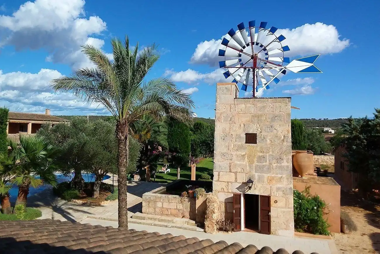 Vista exterior de Edificio en venta en Ses Salines con Piscina comunitaria