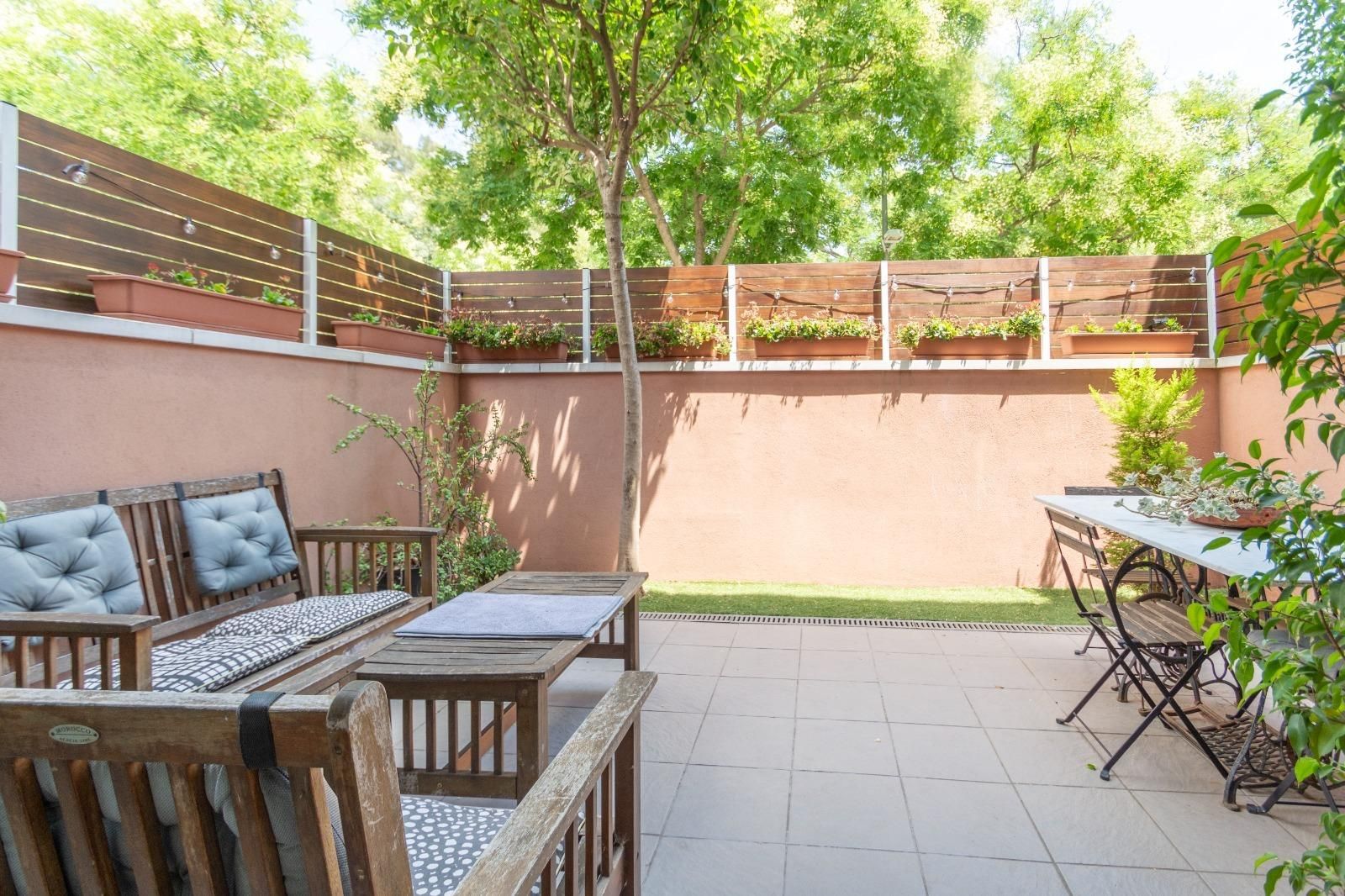 Terrace of Planta baja for sale in  Barcelona Capital  with Private garden, Parquet flooring and Terrace