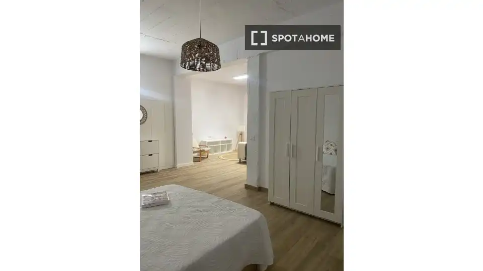 Habitación de Apartamento para compartir en Icod de los Vinos con Aire acondicionado, Terraza y Amueblado