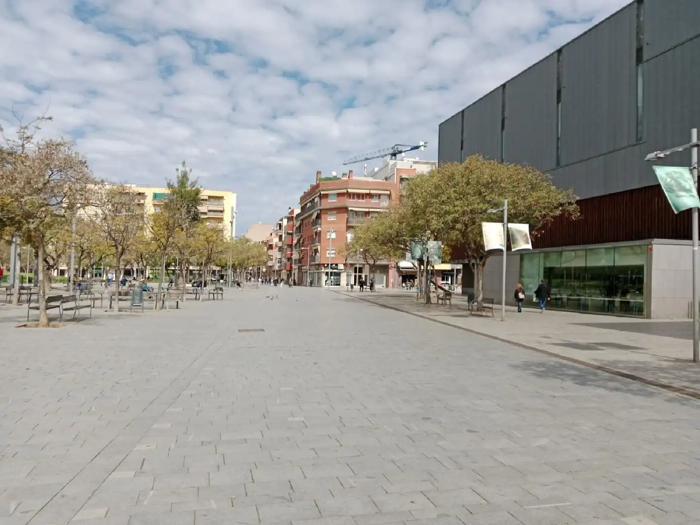 Vista exterior de Piso en venta en Cornellà de Llobregat