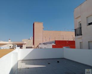 Terrasse von Dachboden miete in Massanassa mit Klimaanlage, Terrasse und Balkon