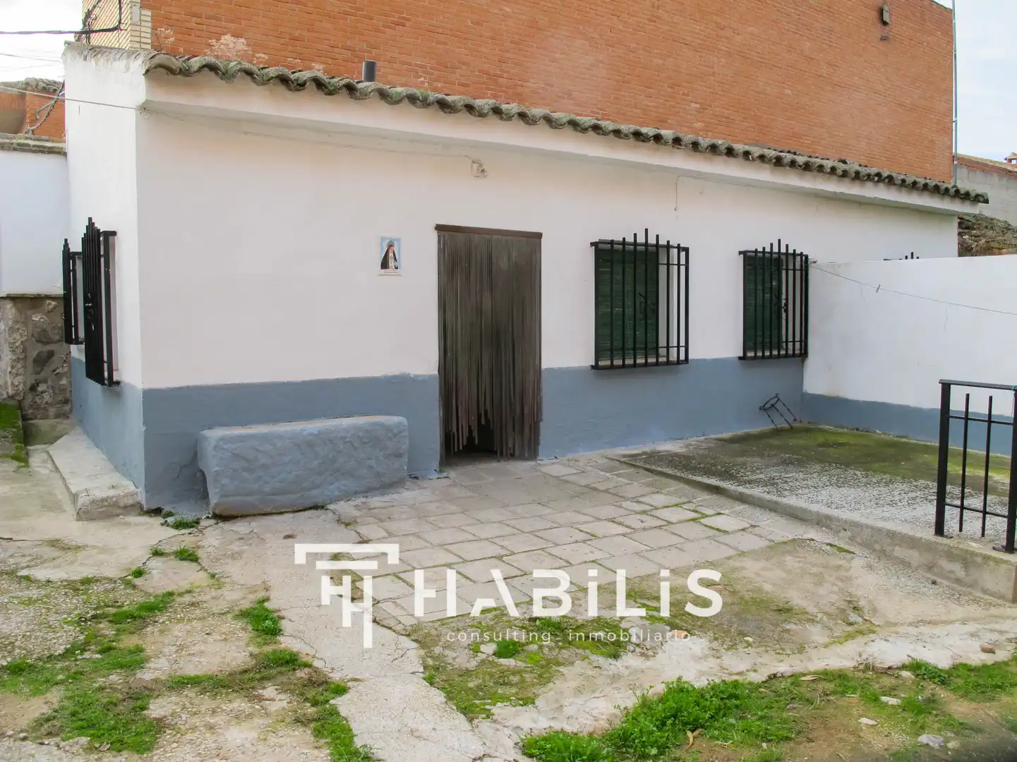 Außenansicht von Haus oder Chalet zum Verkauf in Argés