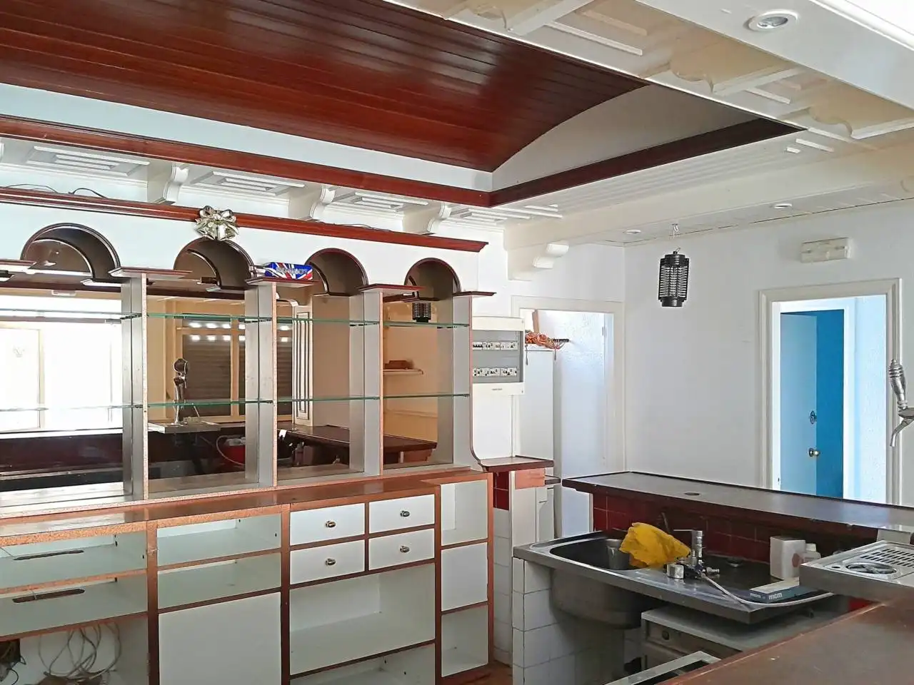 Cocina de Local en venta en Pineda de Mar