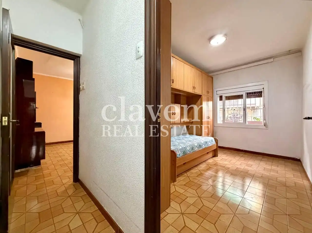 Habitación de Planta baja en venta en Nou Barris