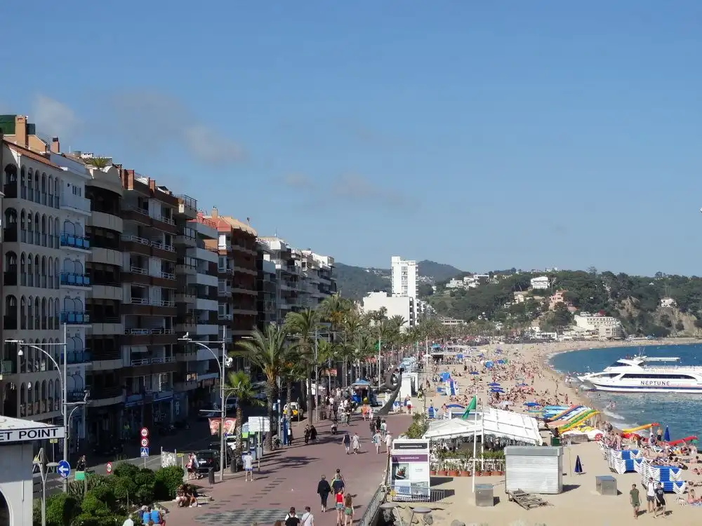 Außenansicht von Büro zum Verkauf in Lloret de Mar mit Heizung, Möbliert und Internet
