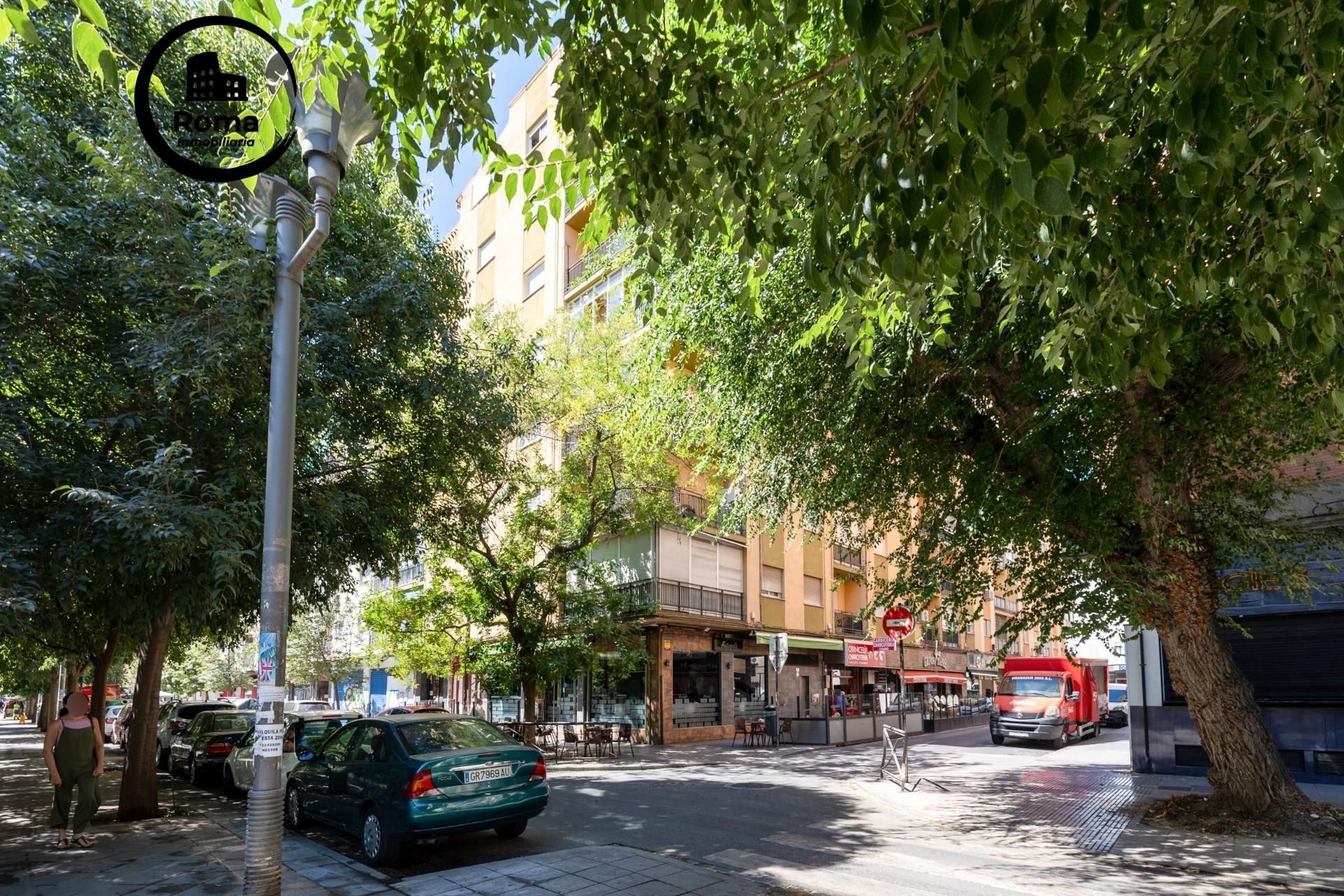 Exterior view of Flat for sale in  Granada Capital  with Air Conditioner, Heating and Terrace