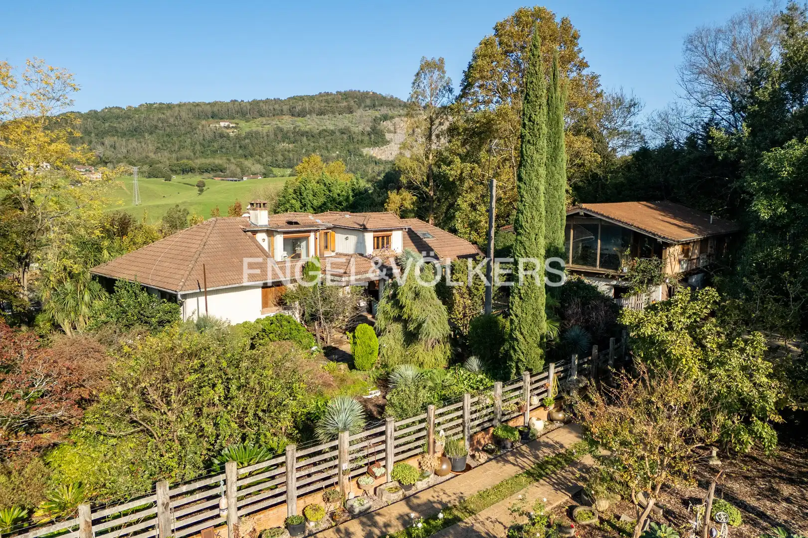 Vista exterior de Finca rústica en venta en Urnieta con Calefacción, Jardín privado y Terraza