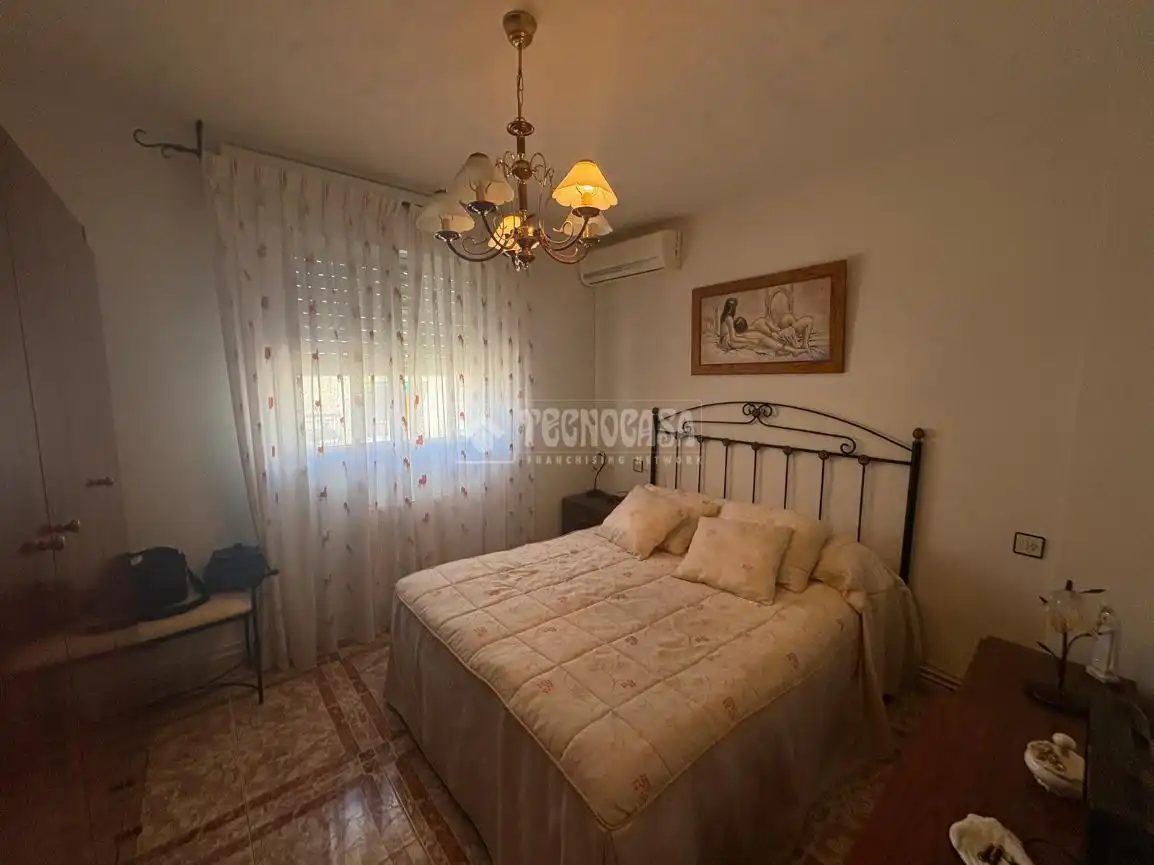 Habitación de Casa adosada en venta en Calera y Chozas con Aire acondicionado, Calefacción y Terraza