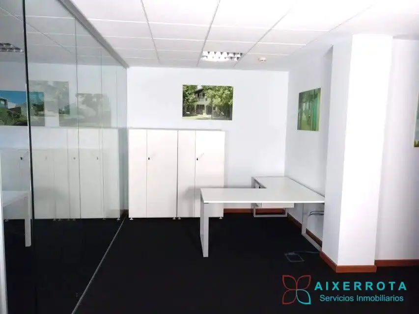 Office for rent in Derio  with Air Conditioner, Heating and Furnished