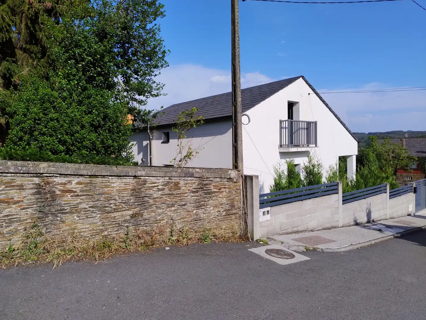 Vista exterior de Casa o chalet en venta en Begonte con Calefacción, Jardín privado y Parquet