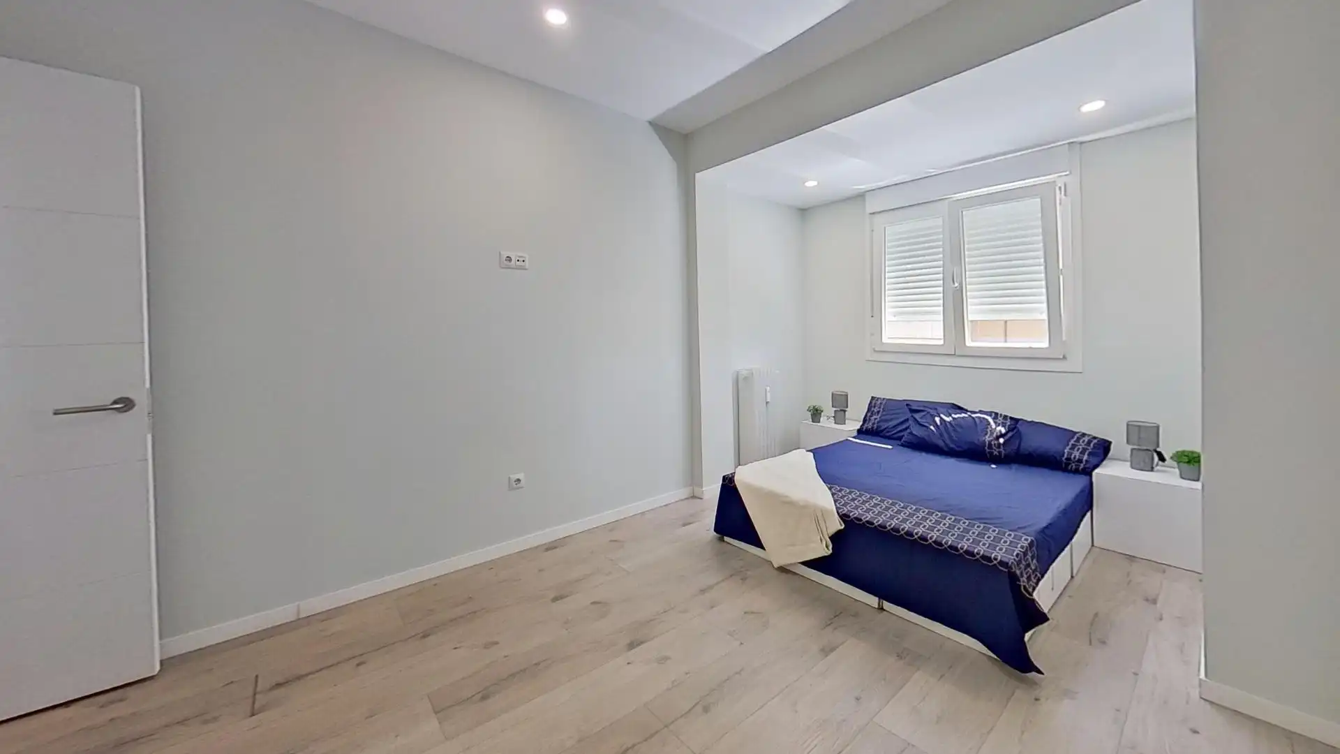 Habitación de Piso en venta en Madrid con Calefacción