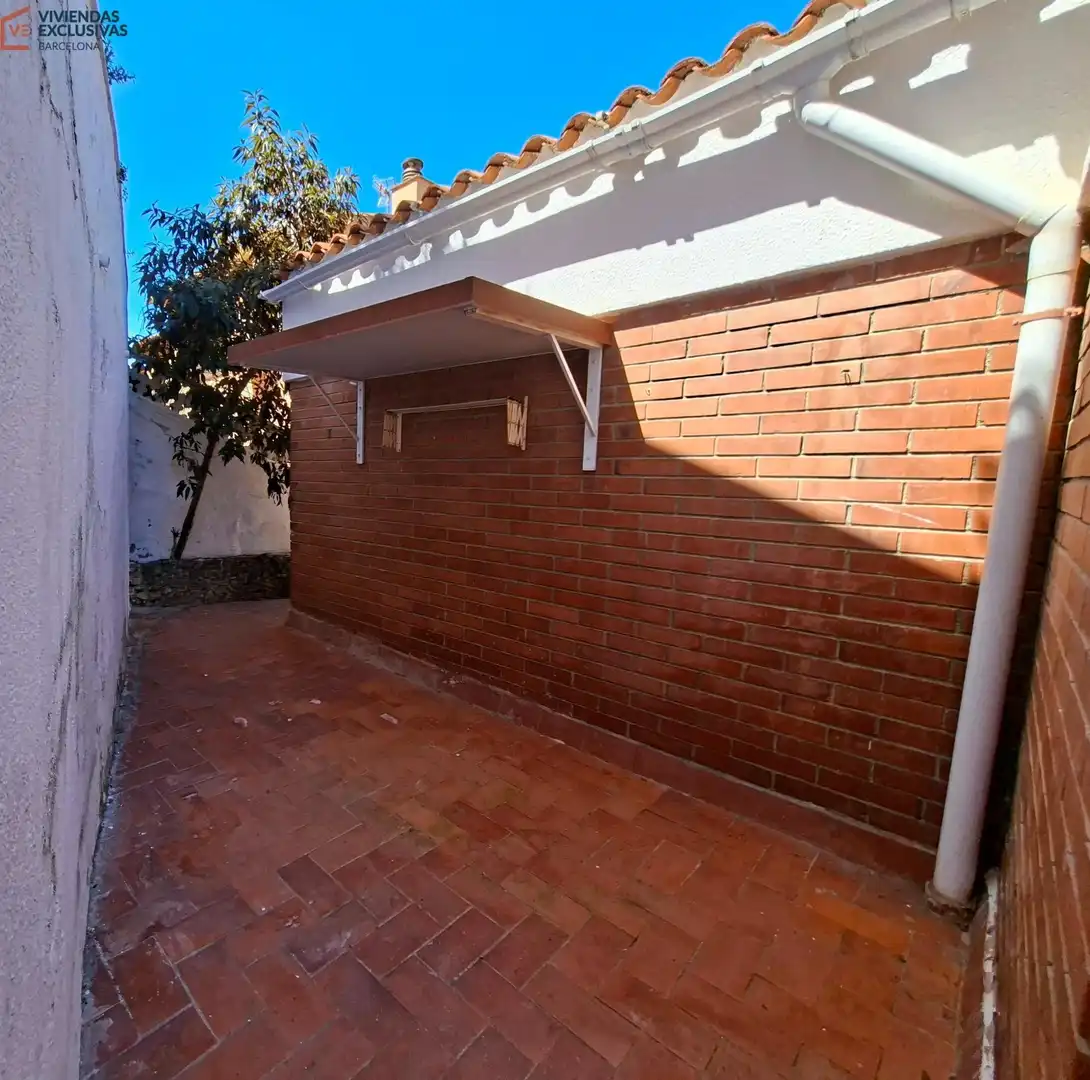 Terrassa de Casa o xalet en venda en Sant Just Desvern amb Aire condicionat, Calefacció i Jardí privat