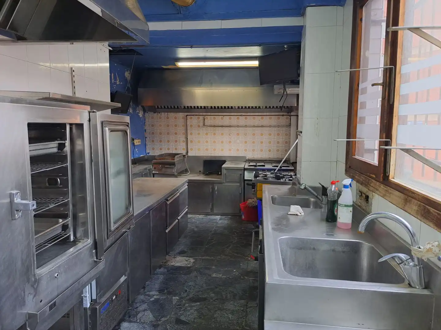 Cuina de Local en venda en Getxo  amb Aire condicionat