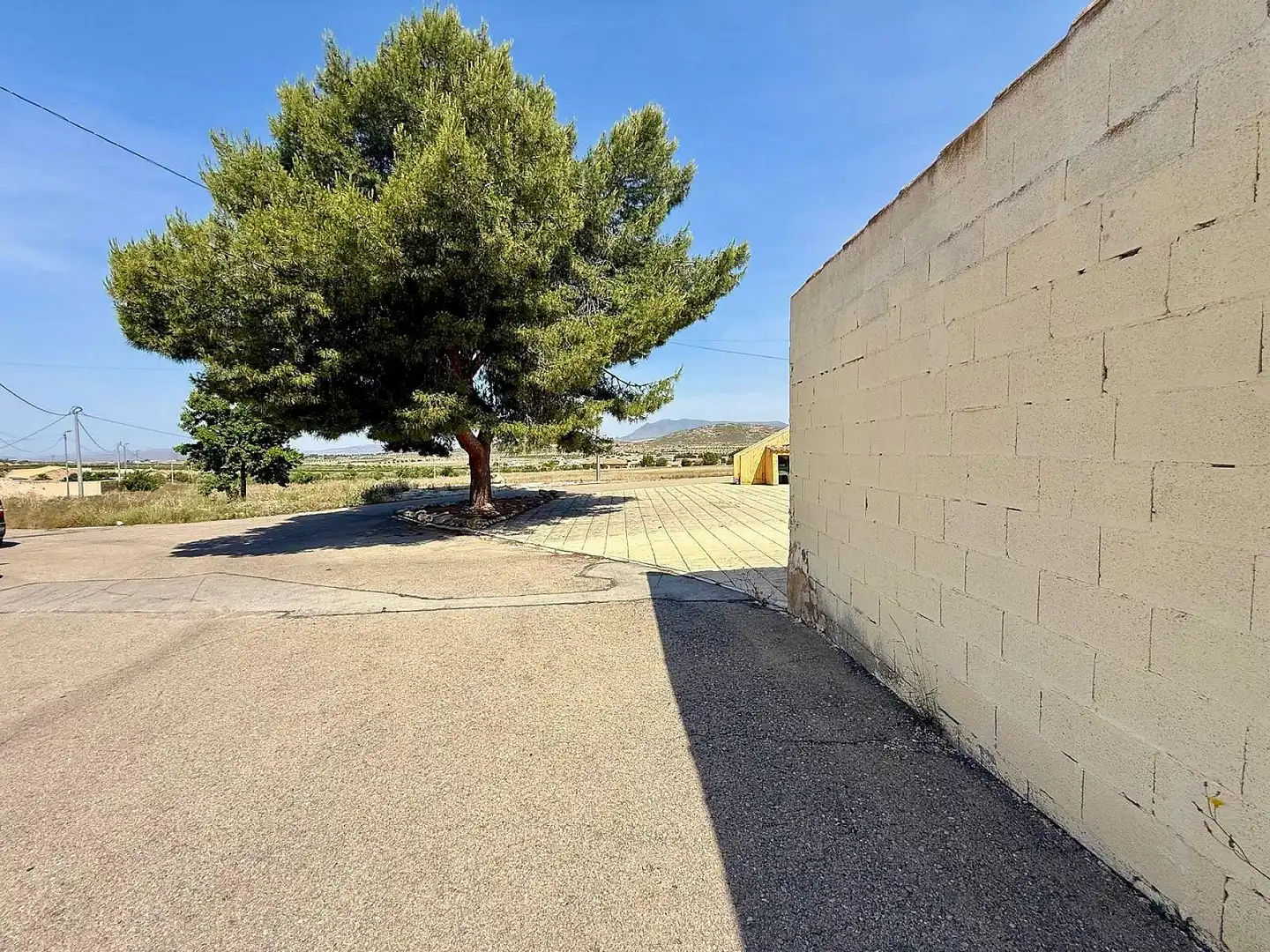 Vista exterior de Dúplex en venta en El Pinós / Pinoso con Terraza