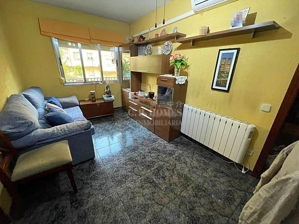 Living room of Flat for sale in Getafe  with Air Conditioner, Heating and Alarm