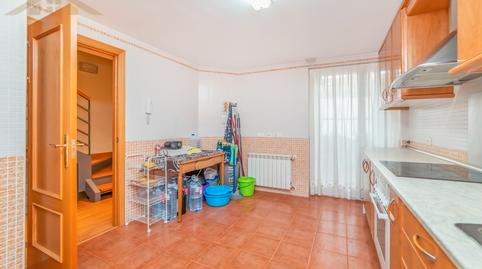 Photo 3 of Single-family semi-detached for sale in Calle Holanda, Altos del Olivar - El Caracol, Madrid