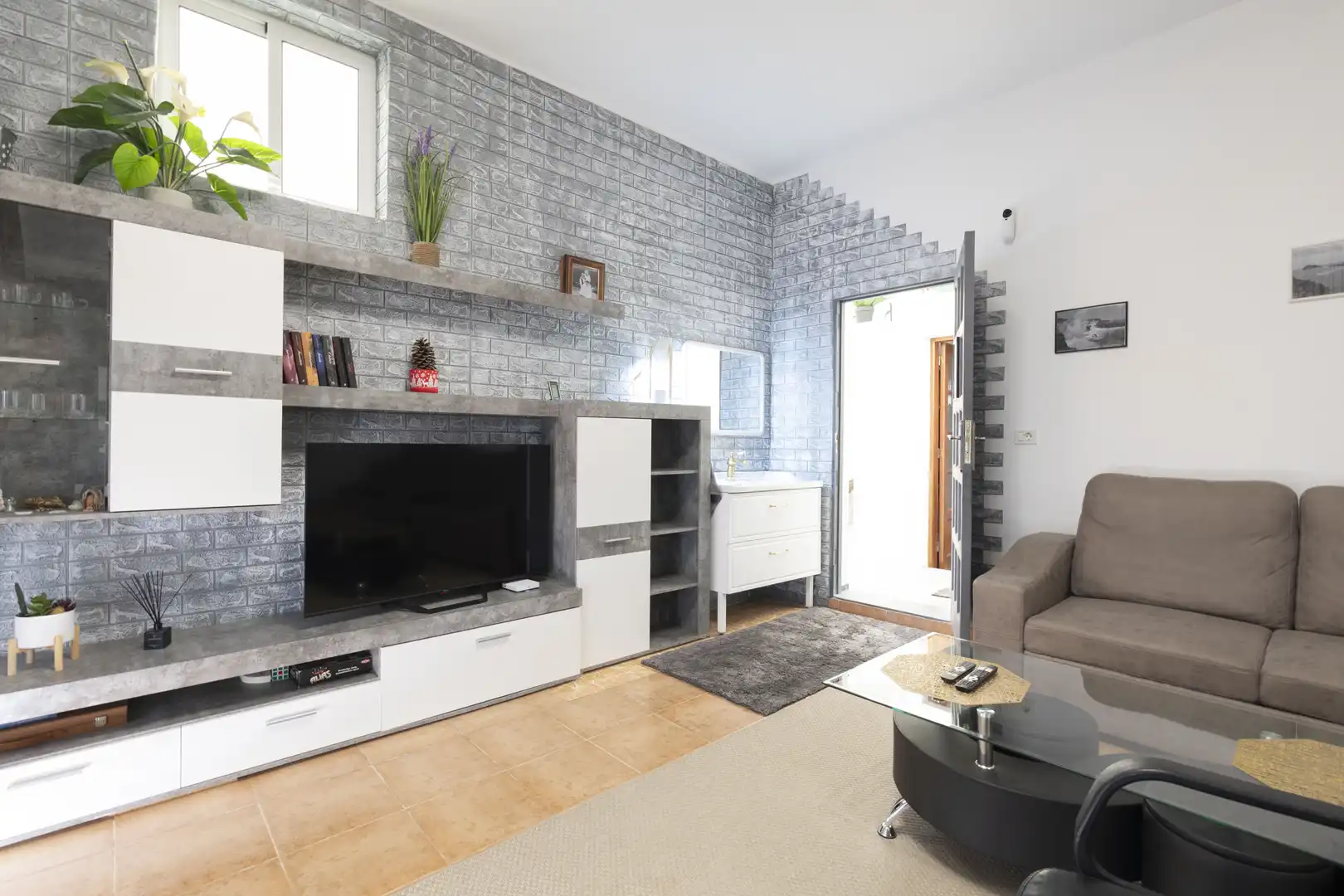 Sala de estar de Casa o chalet en venta en Arico con Terraza, Trastero y Amueblado