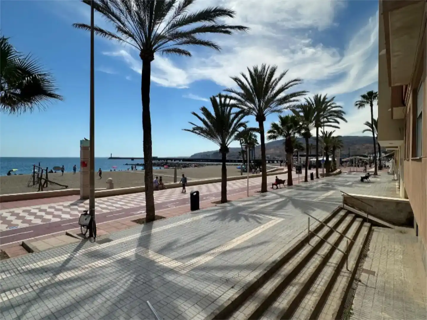 Vista exterior de Planta baja de alquiler en Ciudad Jardín - Tagarete - El Zapillo