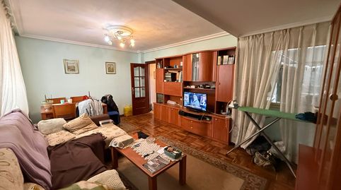 Foto 4 de Piso en venta en Calle Manuel de Falla, 22, Milán - Pumarín, Oviedo