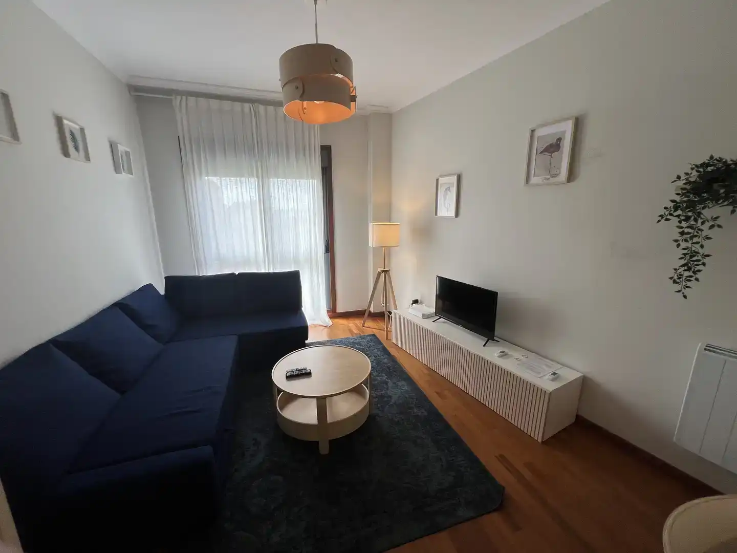 Sala de estar de Apartamento en venta en Redondela con Parquet y Amueblado