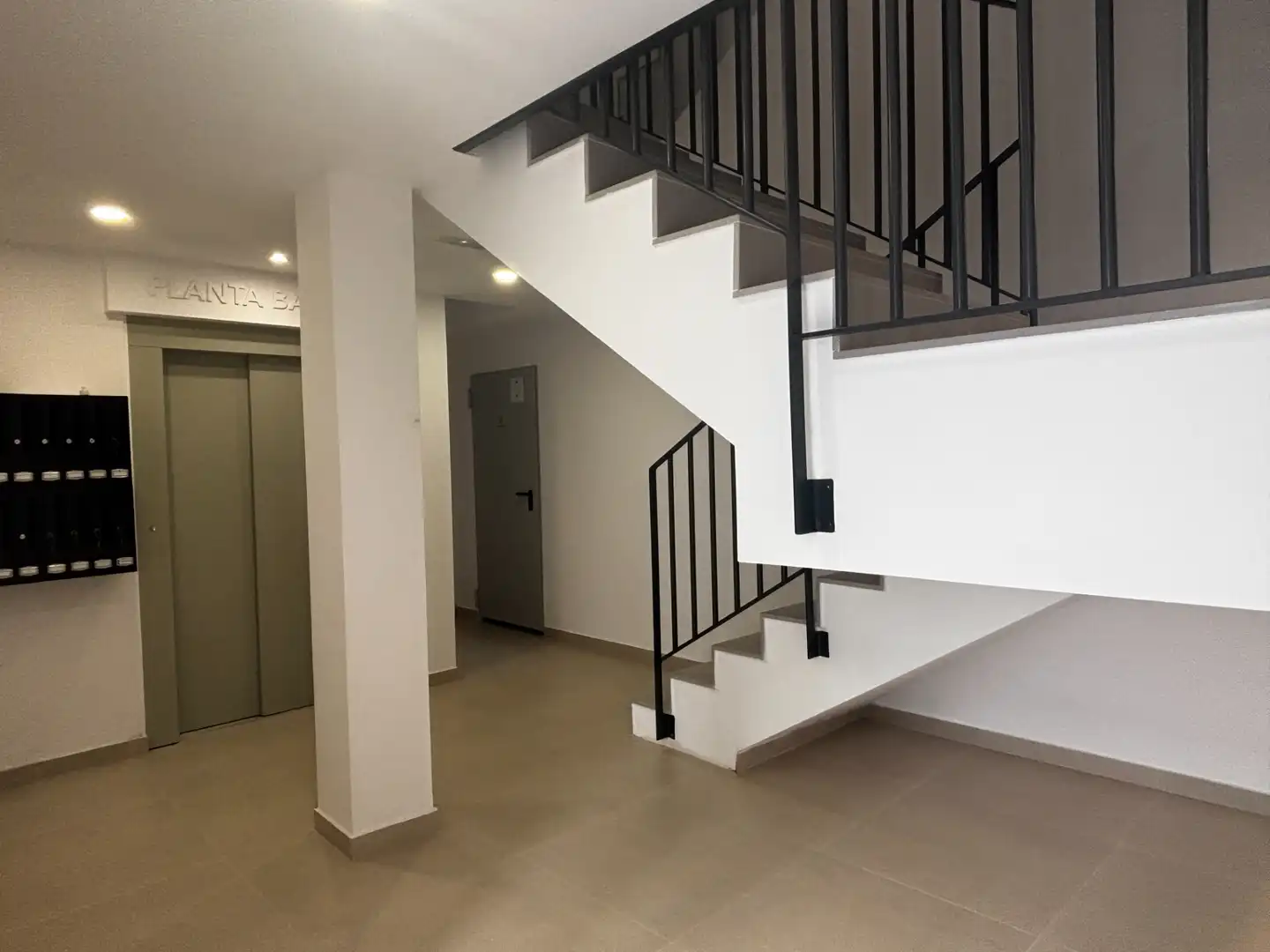 Dúplex con balcón en venta en Carrer de Linné 5, imagen 32