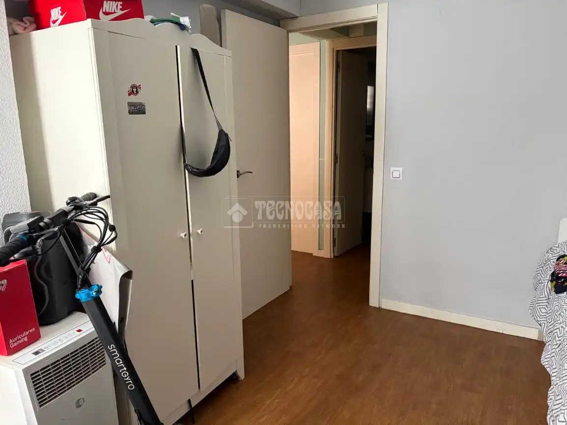 Flat for sale in Sevilla  with Air Conditioner
