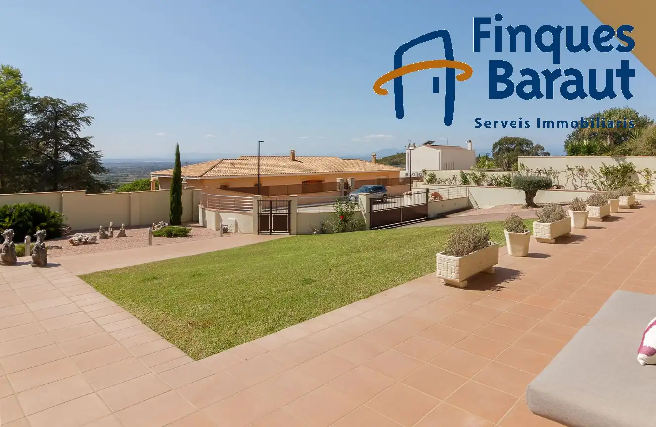Terrace of Houses for sale in Pau  with Air Conditioner, Heating and Private garden