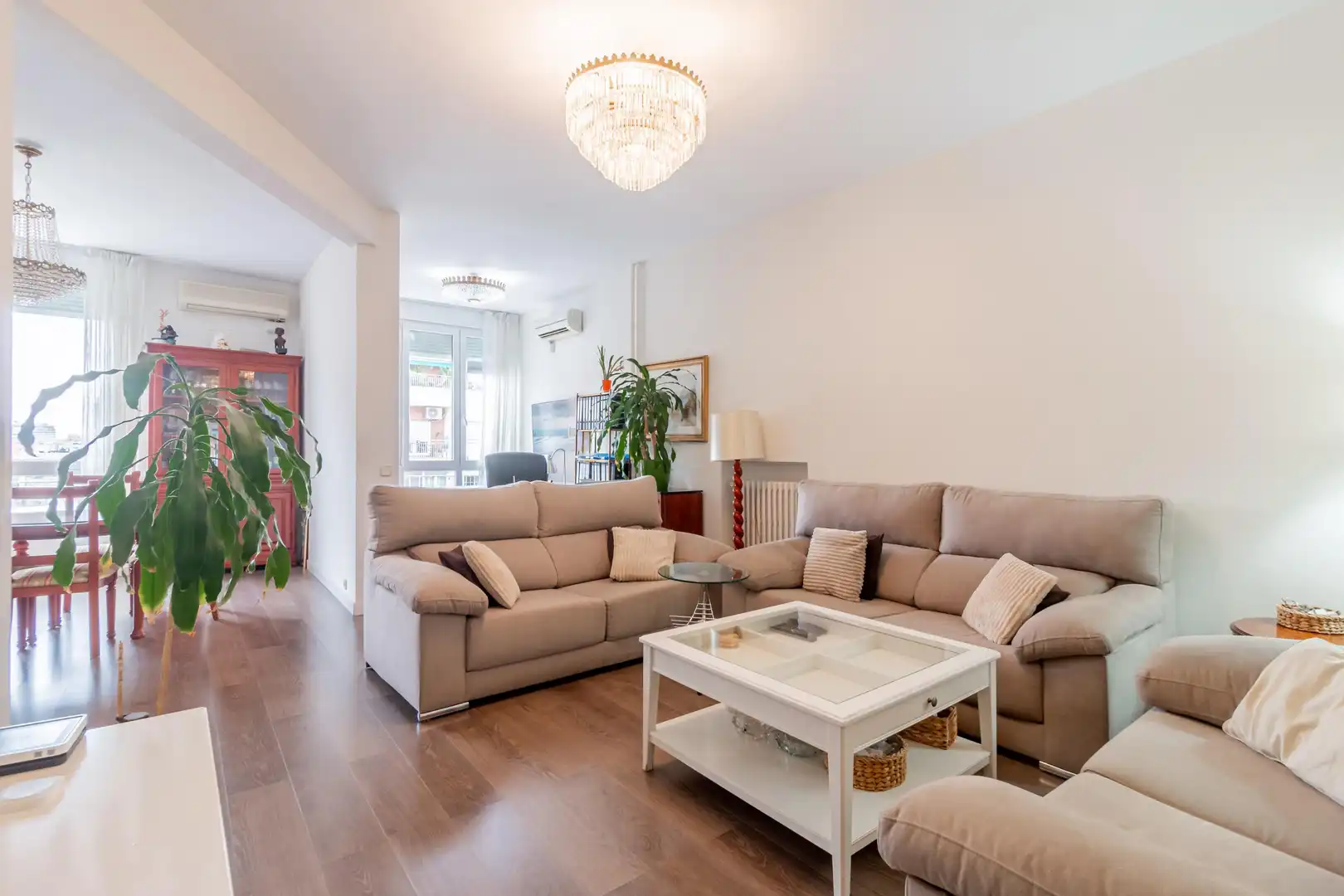 Sala d'estar de Apartament en venda en Madrid amb Calefacció
