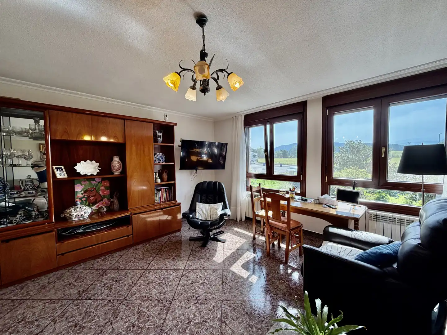 Sala de estar de Casa o chalet en venta en Ribamontán al Monte con Calefacción, Jardín privado y Terraza