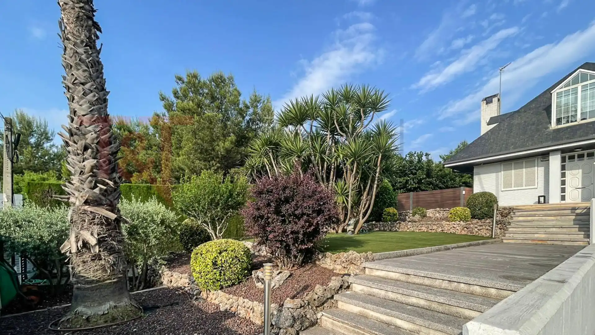 Jardín de Casa o chalet en venta en Canovelles con Aire acondicionado, Calefacción y Jardín privado