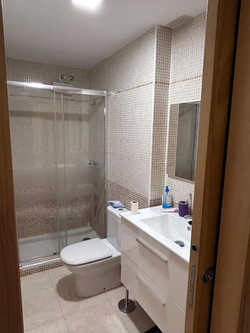 Baño de Piso en venta en Vícar con Aire acondicionado, Piscina y Piscina comunitaria