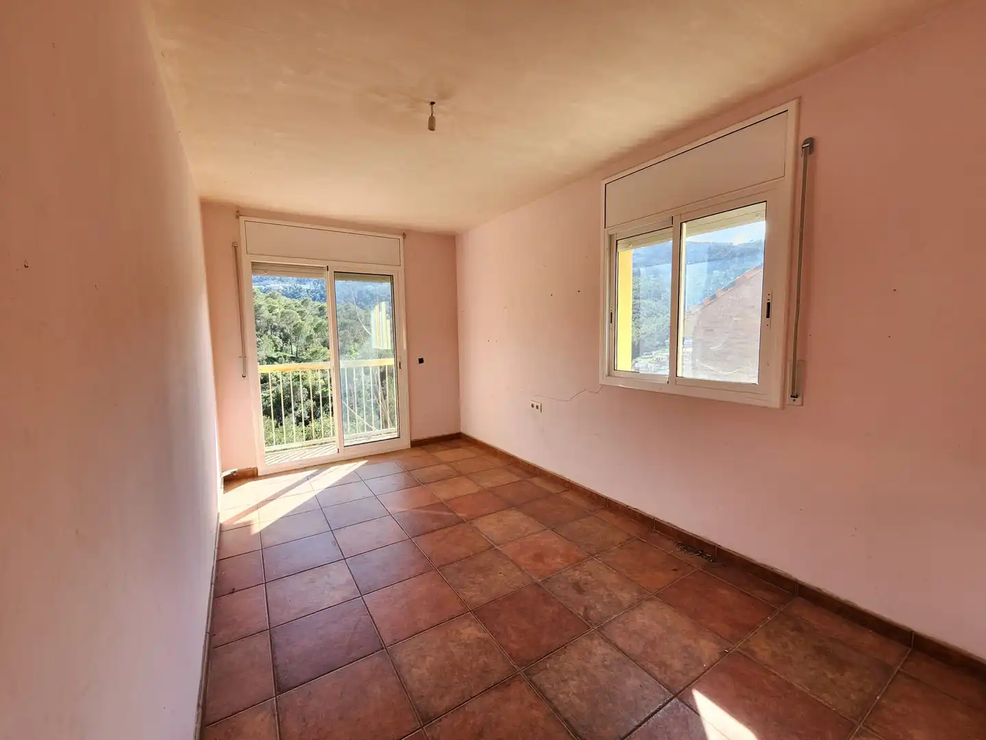 Casa adosada en venta en Avinguda dels Païssos Catalans, Vallirana