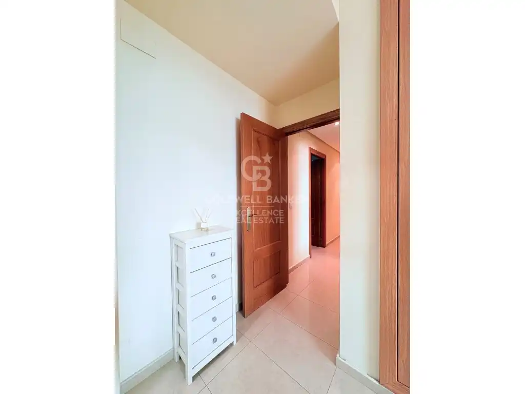 Piso en venta en Valencia con Aire acondicionado, Terraza y Amueblado