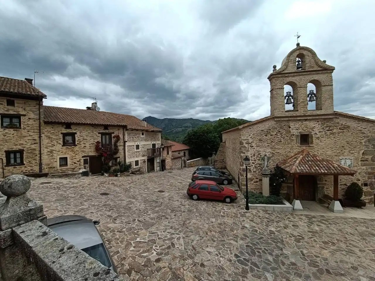 Exterior view of Land for sale in La Hiruela