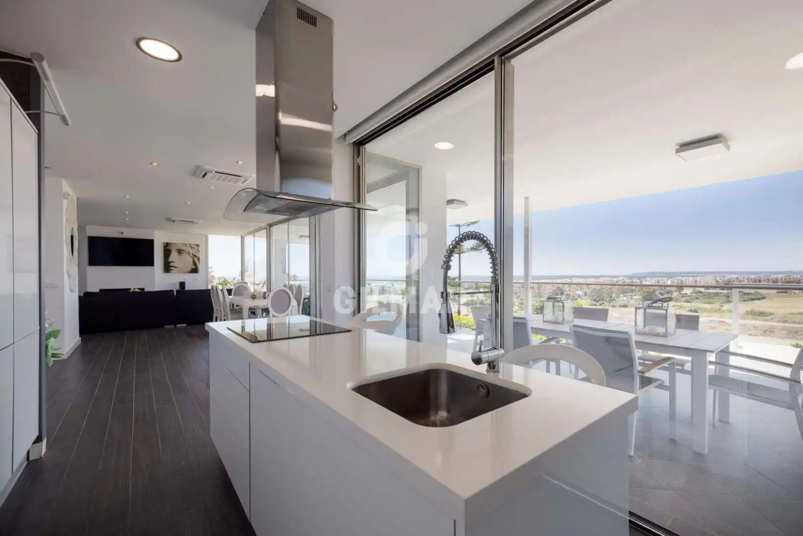 Cocina de Casa o chalet en venta en Zahara de los Atunes con Calefacción, Jardín privado y Piscina