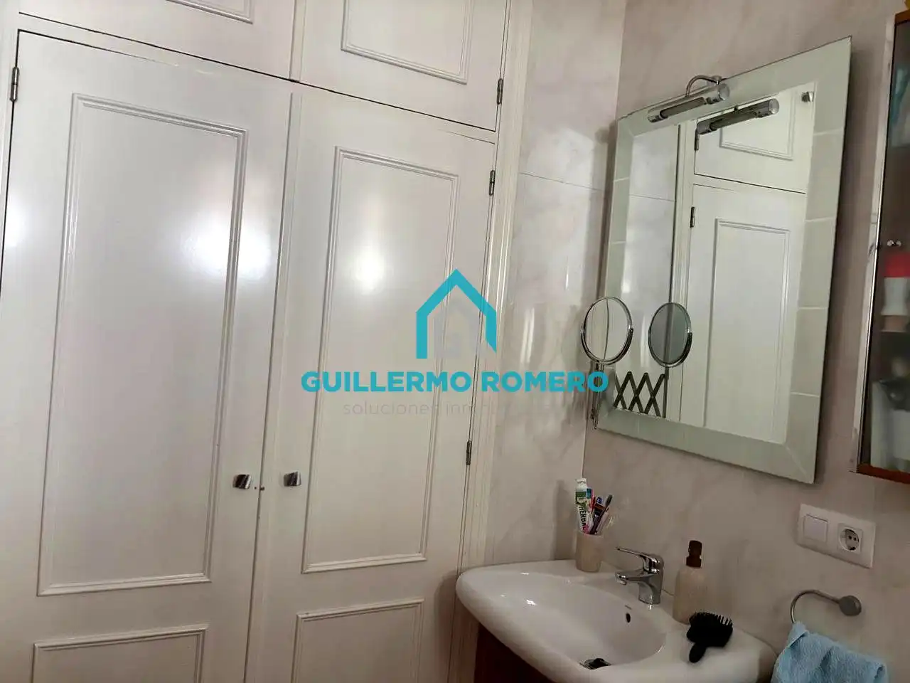 Bathroom of Flat for sale in Coria del Río