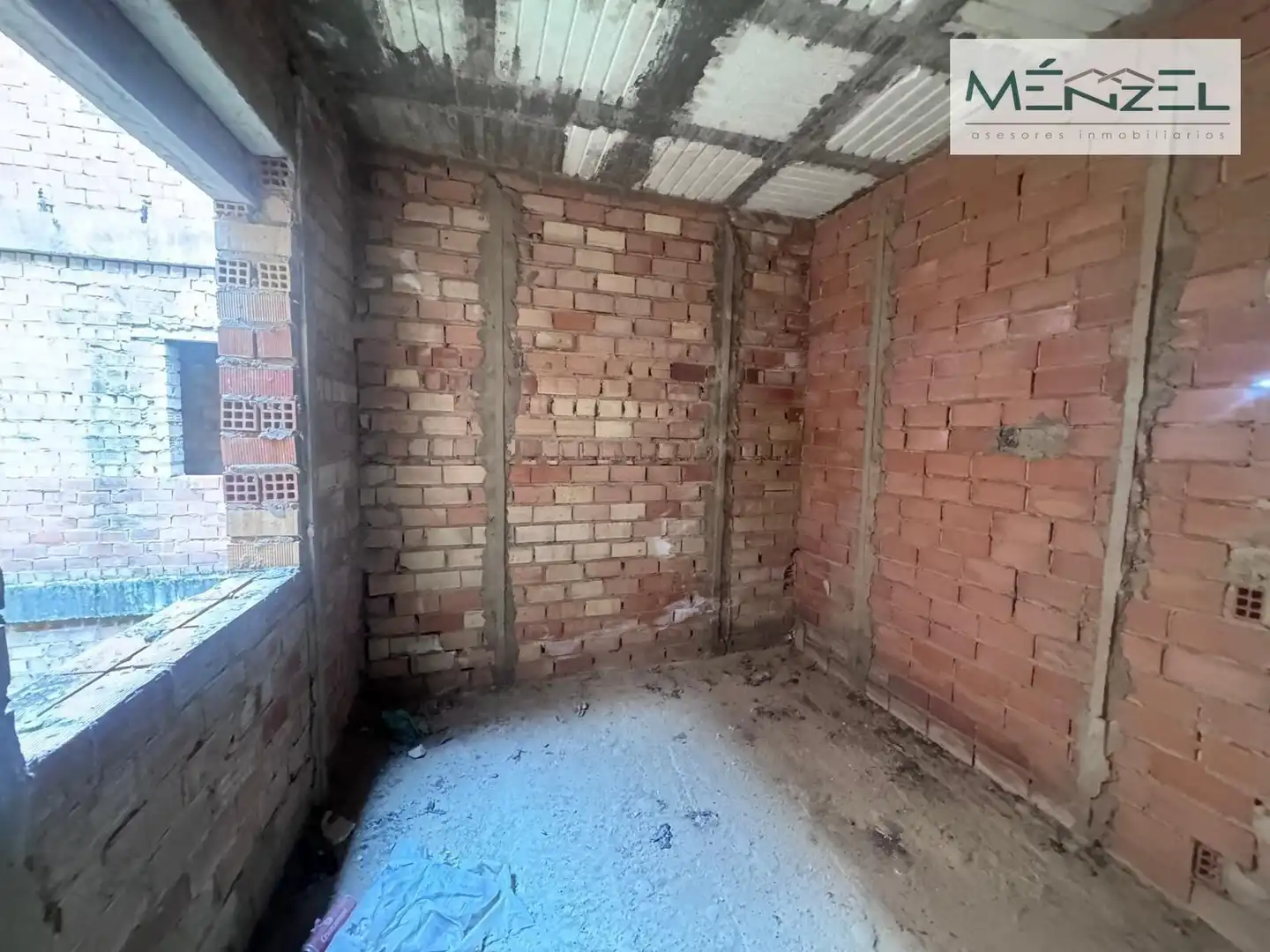 Buildings for sale in Pilas