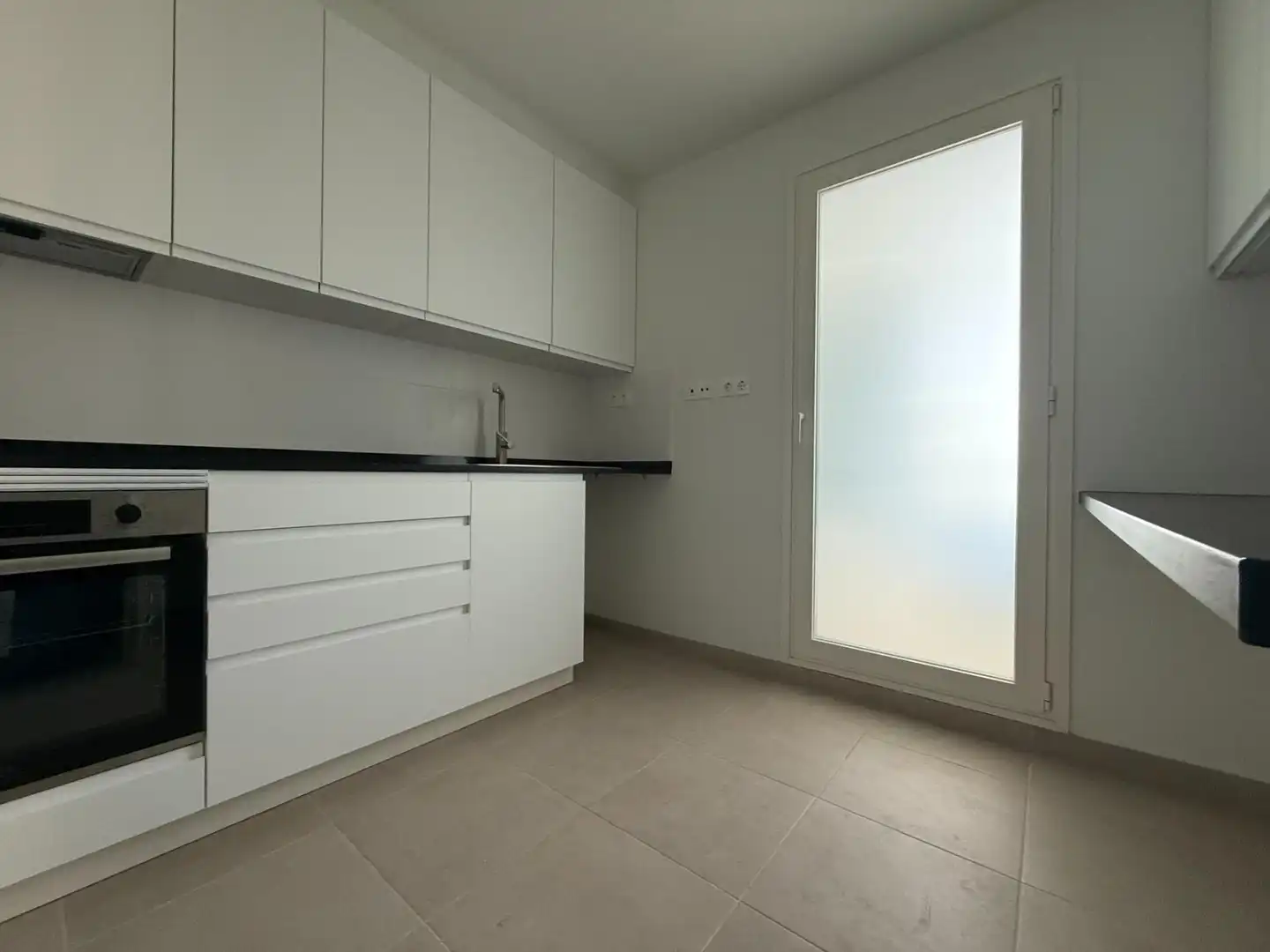 Küche von Wohnung zur Miete in Sevilla mit Klimaanlage