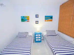 Schlafzimmer von Erdgeschoss zur Miete in Almuñécar mit Klimaanlage, Terrasse und Möbliert