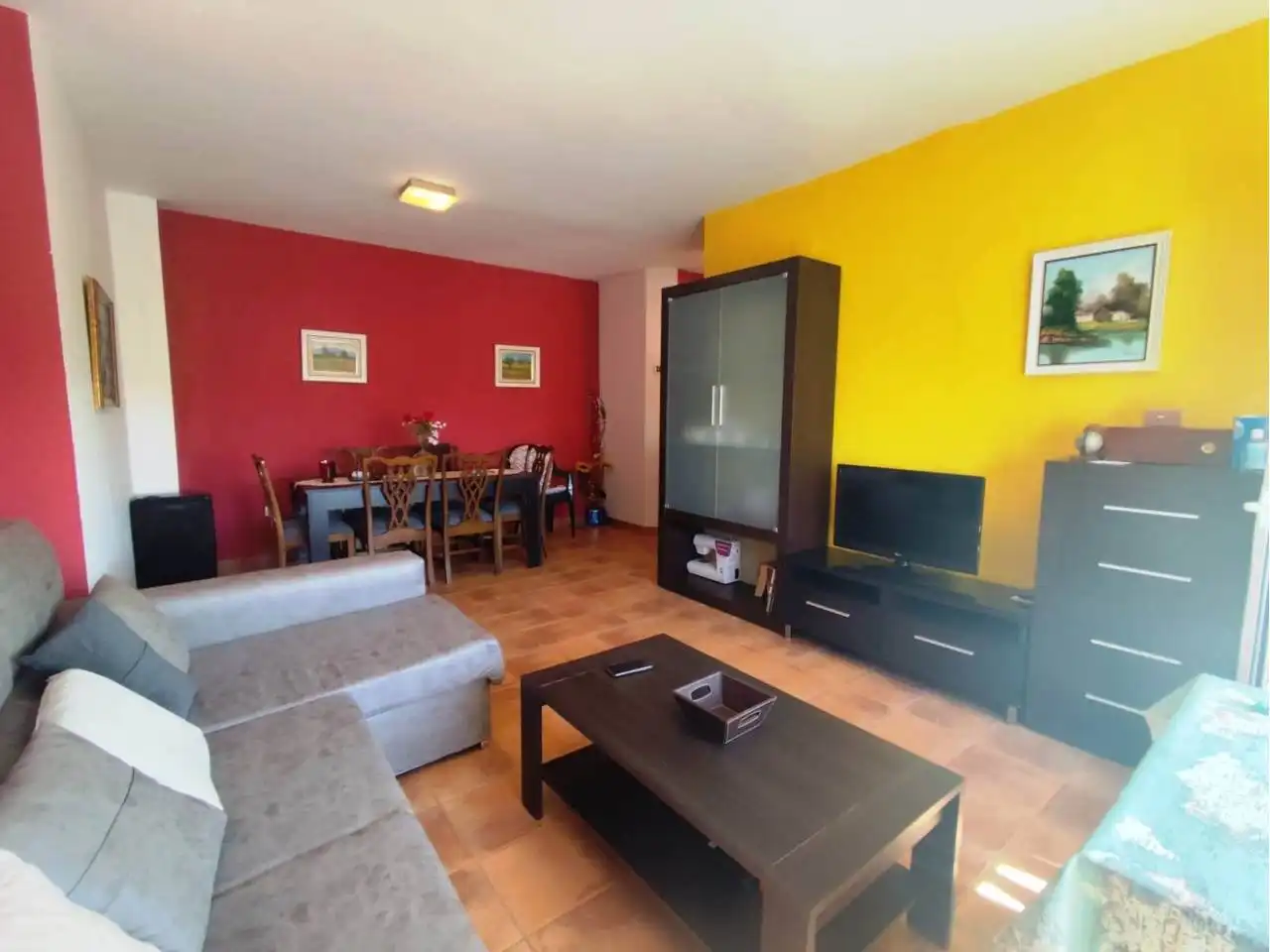 Sala d'estar de Casa adosada en venda en Almuñécar amb Jardí privat i Terrassa