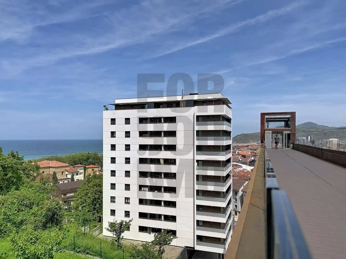 Vista exterior de Piso en venta en Zarautz con Trastero y Balcón