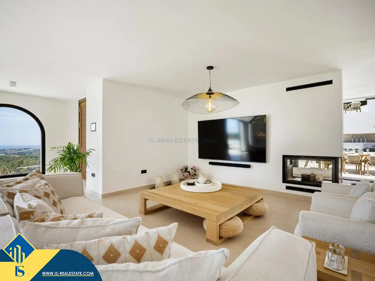Chalet con piscina en venta en Nueva Andalucía, imagen 4