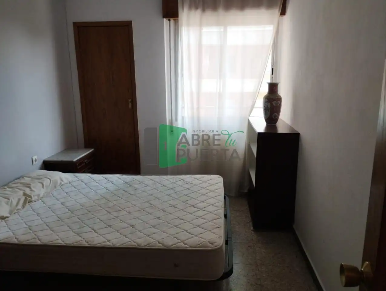 Habitación de Piso en venta en San Miguel de la Ribera con Calefacción, Trastero y Amueblado